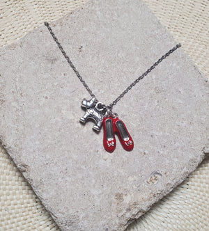 WIZARD OF OZ Ruby Red Slipper Necklace WIZARD OF OZ Ruby Red Slipper Necklace