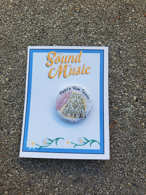 SOUND OF MUSIC "Marta Von Trapp" Metall-Anstecker SOUND OF MUSIC "Marta Von Trapp" Metall-Anstecker