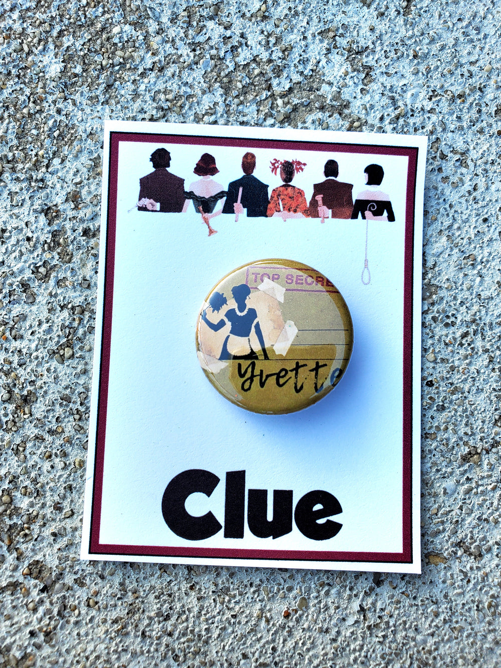CLUE „Yvette“ Metall-Anstecker