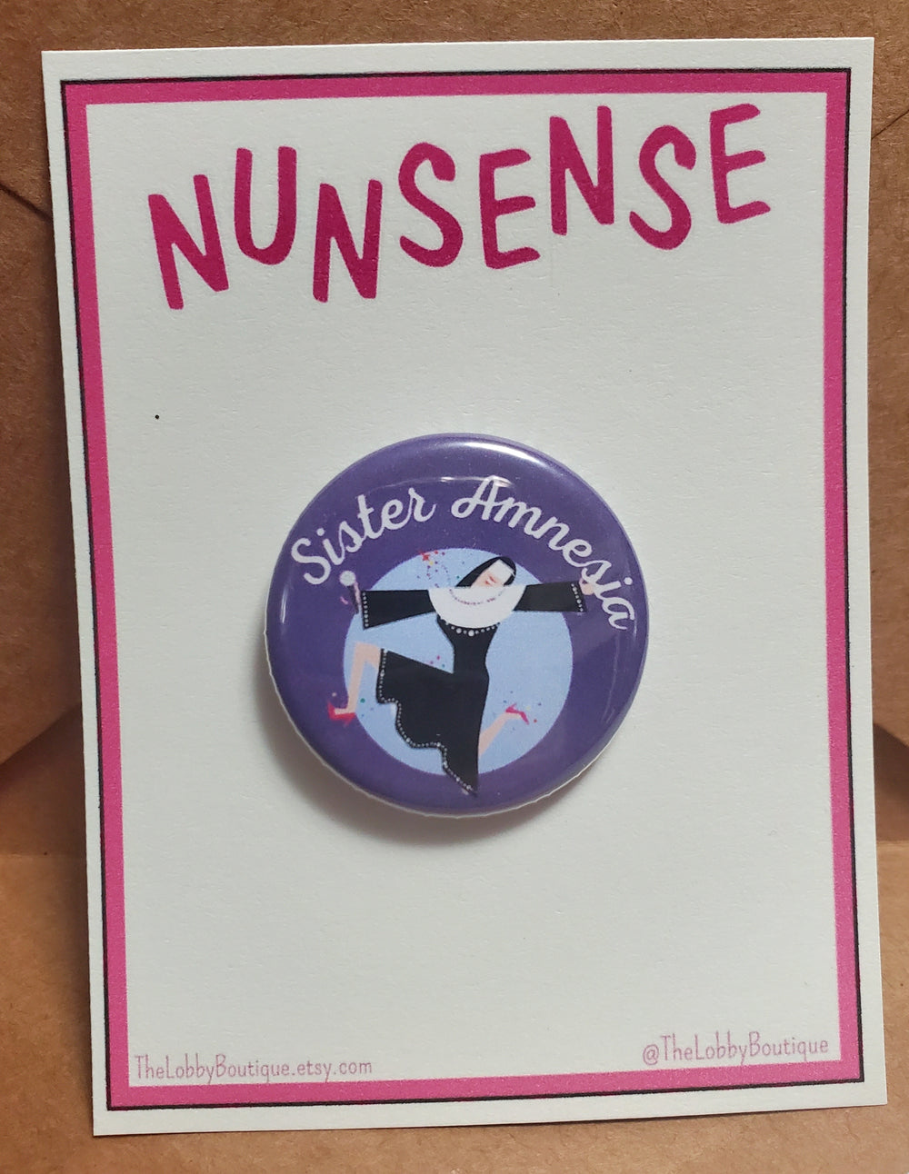 NUNSENSE "Sister Amnesia" Metall-Anstecker