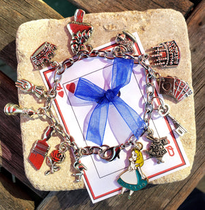 ALICE IN WONDERLAND Charm Bracelet ALICE IN WONDERLAND Charm Bracelet