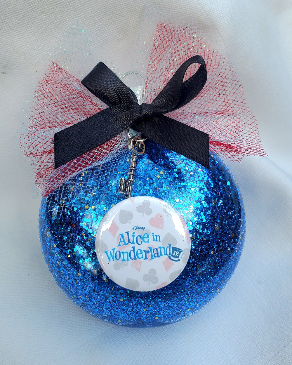 "ALICE IN WONDERLAND" Christmas Ornament