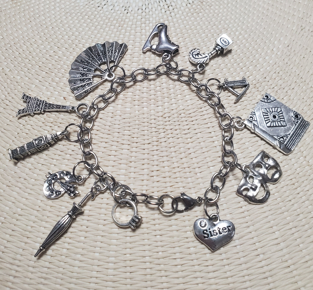 LITTLE WOMEN – Charm-Armband „Louisa May Alcott“