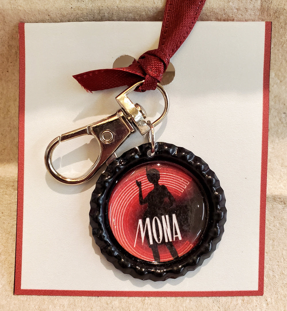 CHICAGO "Mona" Bottlecap Keychain