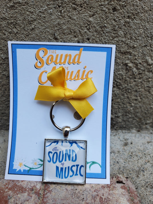 SOUND OF MUSIC "Show" Glass Cabachon Keychain