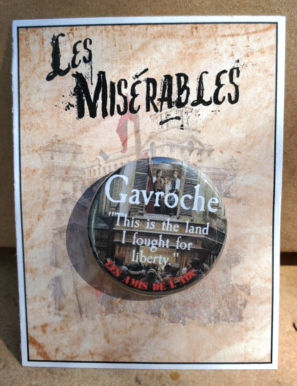 LES MISERABLES "Gavroche" Metall Button