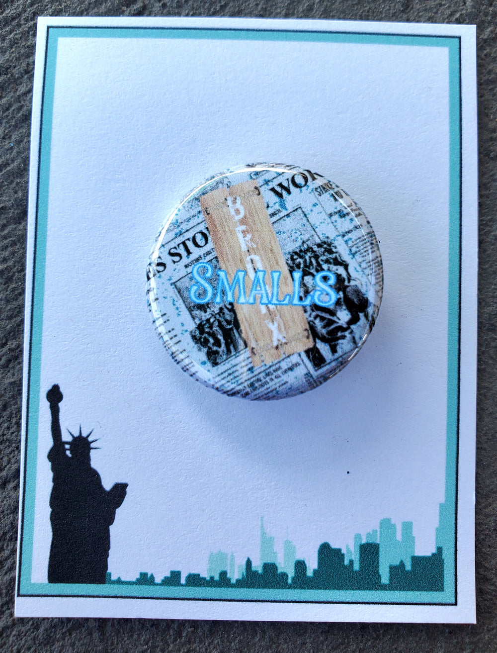 NEWSIES "Smalls" Metall Button