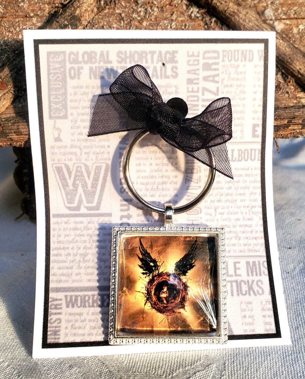 CURSED CHILD "Show Logo" Glass Cabachon Keychain